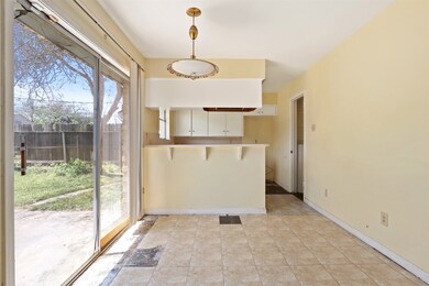 1043 Helms Rd, Houston, TX 77088 - photo 7