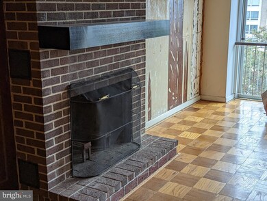 Harbour Square unit S605, Washington, DC 20024 - photo 2