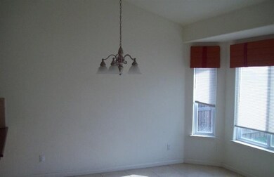 3103 N Bridle Ave, Fresno, CA 93727 - photo 5