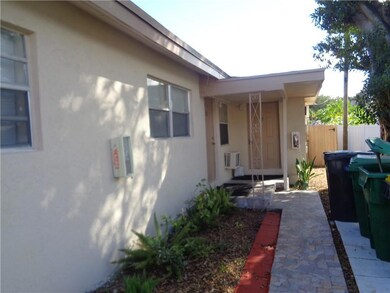 711 SW 9th St unit 3, Dania, FL 33004 - photo 2