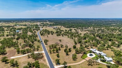 197 Inspiration Loop unit 31, Fredericksburg, TX 78624 - photo 3