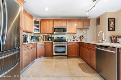 107 Redwood Loop, Staten Island, NY 10309 - photo 7