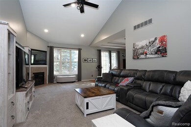 44324 Nova Dr unit 67, Sterling Heights, MI 48314 - photo 6