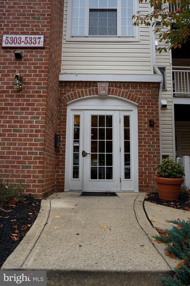 5321 Wagon Shed Cir, Owings Mills, MD 21117 - photo 7