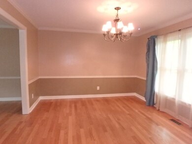 105 Cardiff Ct, Jacksonville, NC 28546 - photo 3