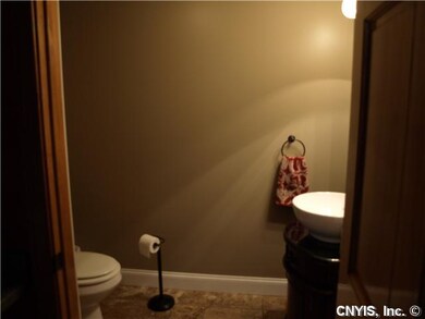 Bathroom 1/2 bath off kitchen