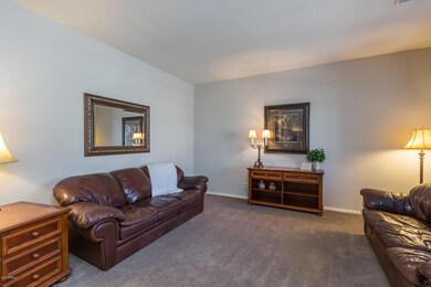 5) FORMAL LIVING