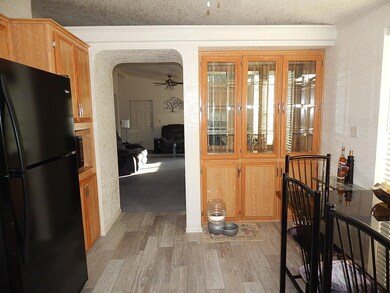 Kitchen b
