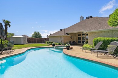 110 Marseille Dr, Hurst, TX 76054 - photo 2