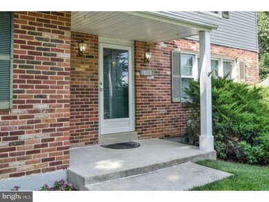 1011 Cypress Rd, Wilmington, DE 19810 - photo 2