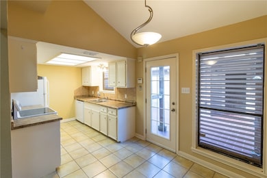 6630 Long Meadow Dr unit 2B, Corpus Christi, TX 78413 - photo 6