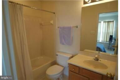 13115 Park Crescent Cir, Herndon, VA 20171 - photo 2