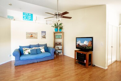 Familyroom3