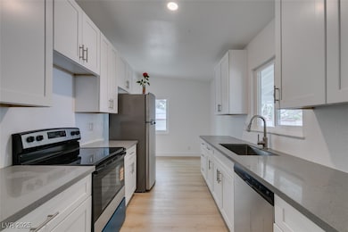 709 N 22nd St, Las Vegas, NV 89101 - photo 3