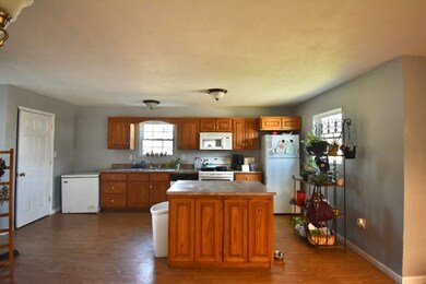 248 W Vincennes St, Linton, IN 47441 - photo 3