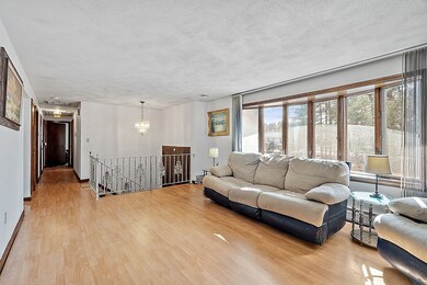 15 Cutting Ln, Burlington, MA 01803 - photo 6