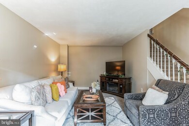 280 Bridgewater Rd unit F17, Brookhaven, PA 19015 - photo 3