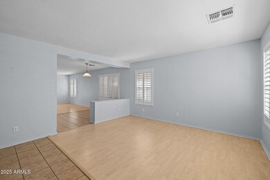 5-web-or-mls-3122 W Dunbar Dr, Phoenix-5