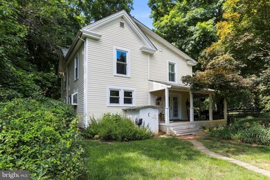 17411 Lakefield Rd, Round Hill, VA 20141 - photo 2