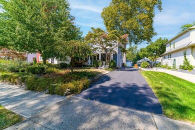 462 E Dunedin Rd, Columbus, OH 43214 - photo 5