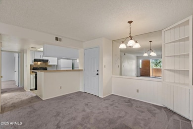10-Dining and Kitchen