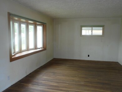 4387 Allen Dr, Columbus, OH 43213 - photo 4