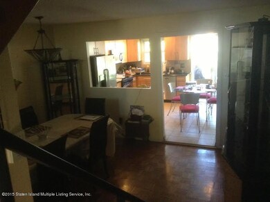 1634 ForestHill diningroom2
