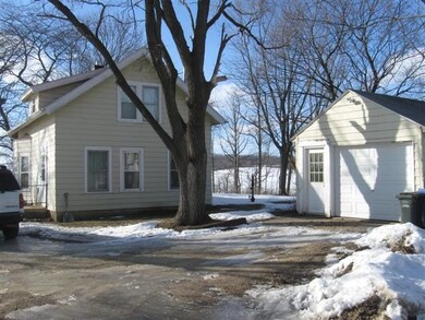 1828 S Fish Hatchery Rd, Fitchburg, WI 53575 - photo 2