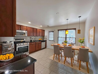 74 Dartmouth Loop, Staten Island, NY 10306 - photo 6