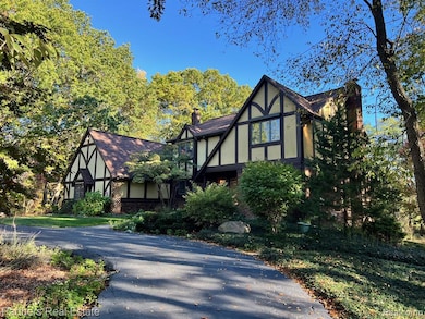 5618 Mountain Rd, Brighton, MI 48116 - photo 2