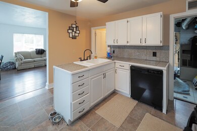 210 Cedar St-107