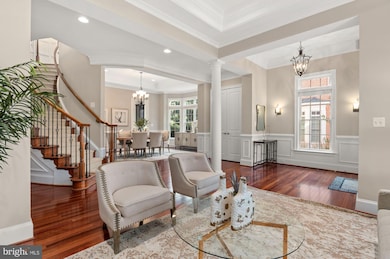 2149 Royal Lodge Dr, Falls Church, VA 22043 - photo 4