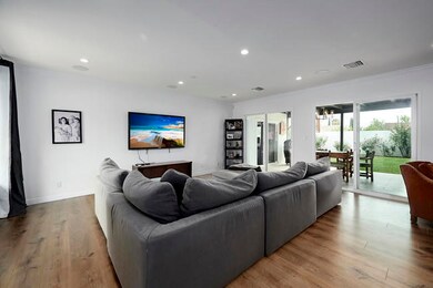 007_22858_baltar_street_007