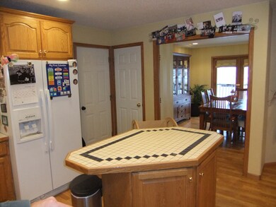 kitchen Island<|><|>