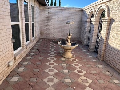 1836 Tom Bolt Dr, El Paso, TX 79936 - photo 4