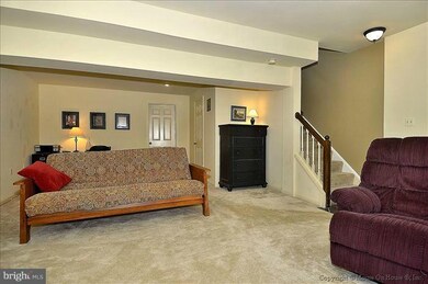 13322 Foxhole Dr, Fairfax, VA 22033 - photo 7