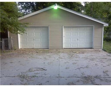 Parking Lot/Garage.