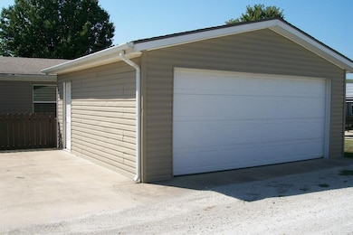 120 Matthew Ln, Hollister, MO 65672 - photo 2