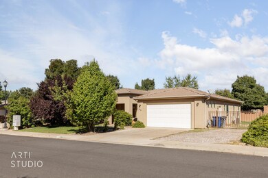318 W Clover Ln-J Houston (2 of 36)
