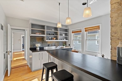 132 Rawson Rd unit 132, Arlington, MA 02474 - photo 3