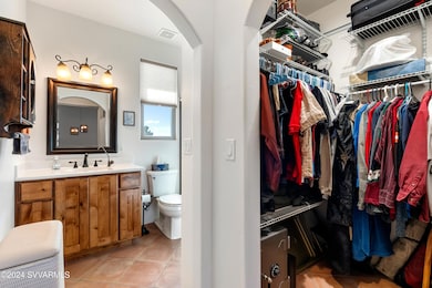 07-Primary Closet to Bathroom