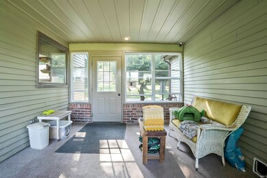 13931 Mcduffee Rd, Churubusco, IN 46723 - photo 5