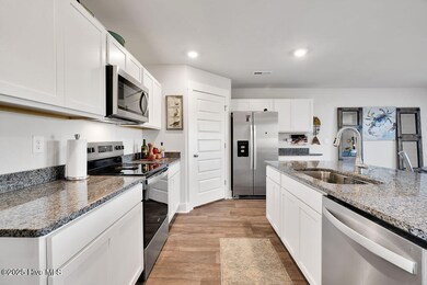 1031 Sandy Heights Loop, Navassa, NC 28451 - photo 6