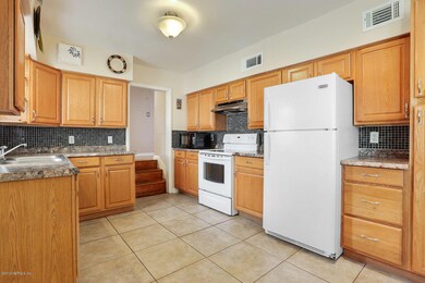 4319 Ish Brant Ct W, Jacksonville, FL 32210 - photo 7