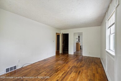 08-1530-Snyder-Rd-East-Lansing-MI-48823-