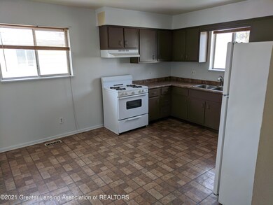 3606 Malibu Dr, Lansing, MI 48911 - photo 2