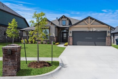 725 Caladium Dr, Yukon, OK 73099 - photo 2