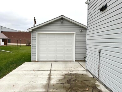 210 3rd St E, Morgan, MN 56266 - photo 5