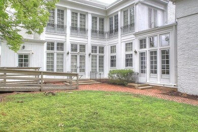 300 Washington St, Frankfort, KY 40601 - photo 3