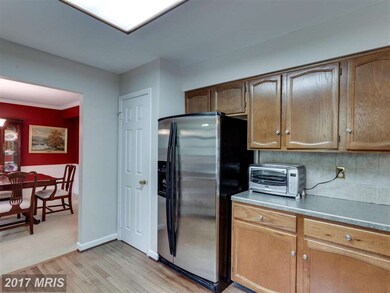 13101 Coralberry Dr, Fairfax, VA 22033 - photo 7